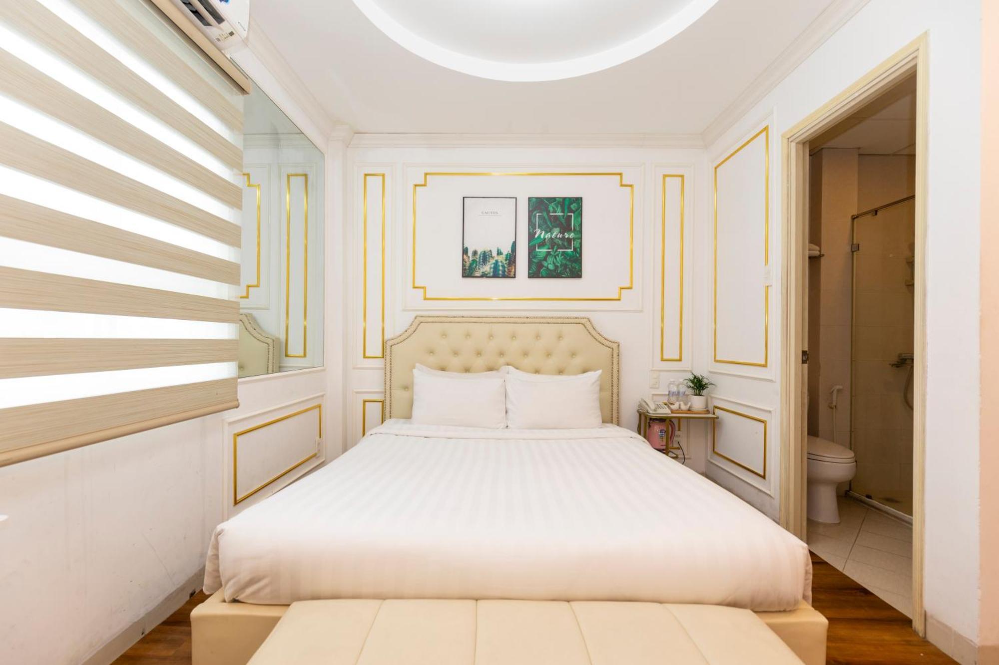 Quy Hung Hotel