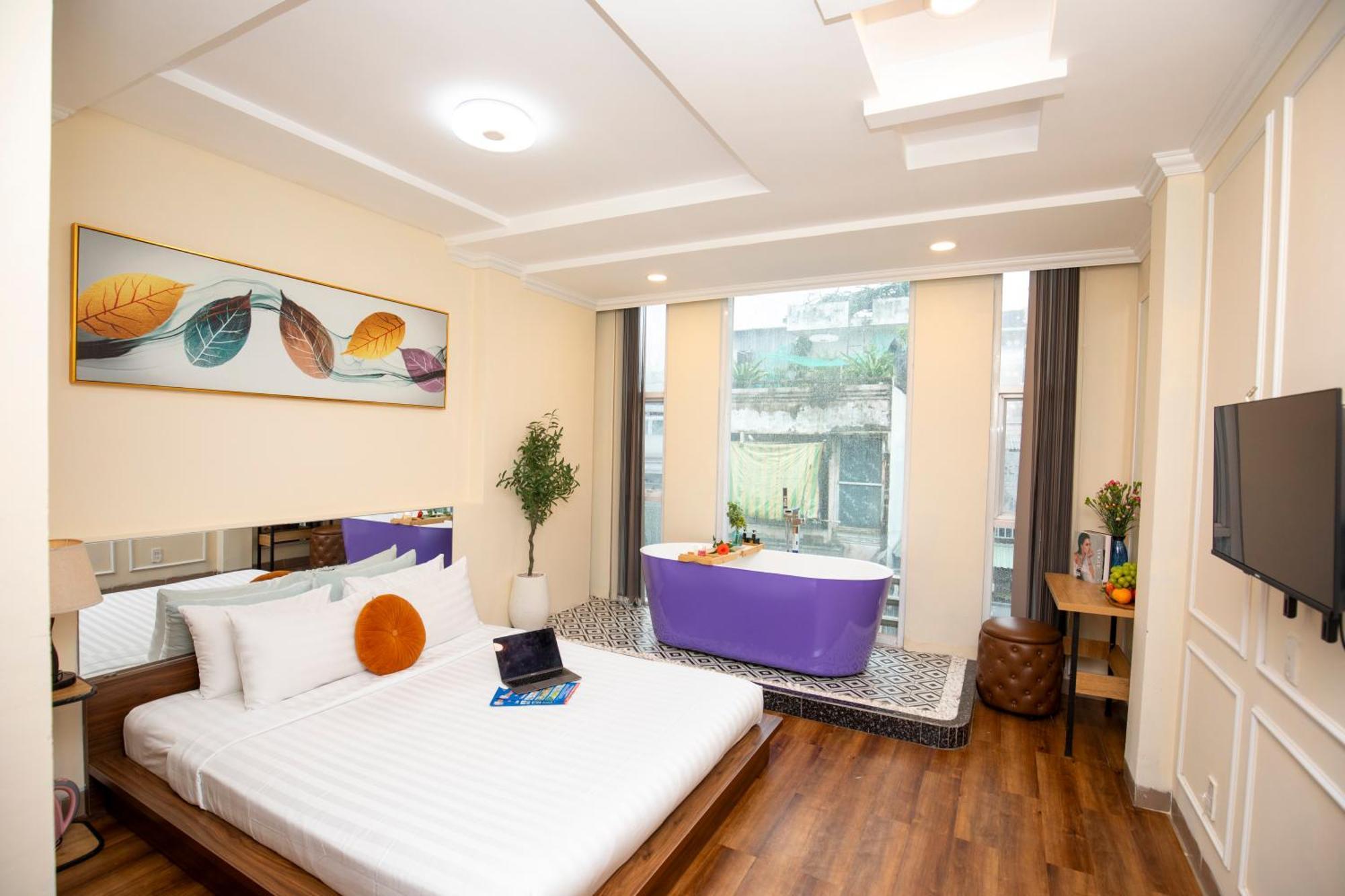Hotel Quy Hung 3*